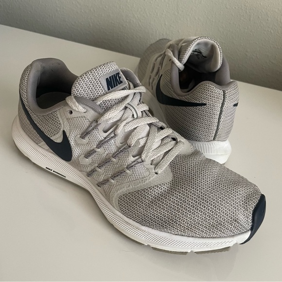 Nike Other - Nike RUN SWIFT Men's Gray Running Shoes